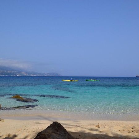 Mihaila Seaside: 2 Bedroom Bungalows Kefalonia Esparta Exterior foto