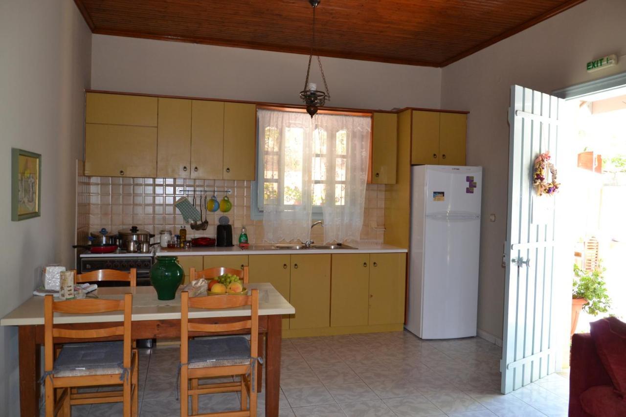 Mihaila Seaside: 2 Bedroom Bungalows Kefalonia Esparta Exterior foto