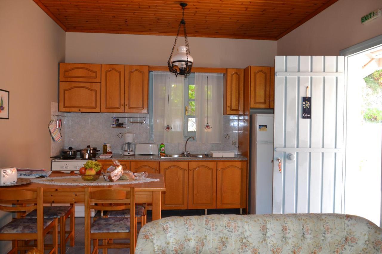Mihaila Seaside: 2 Bedroom Bungalows Kefalonia Esparta Exterior foto